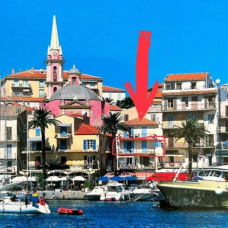 With Magnificent Views Apartment *